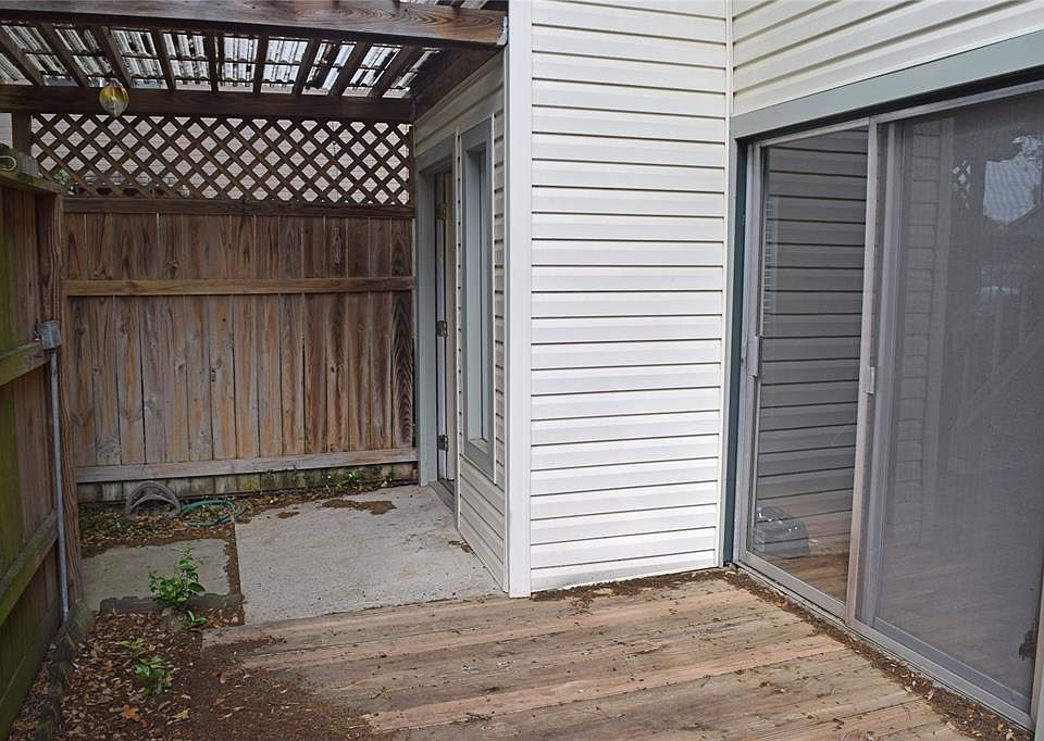 1st image of 7918 Prestwood Dr APT 9