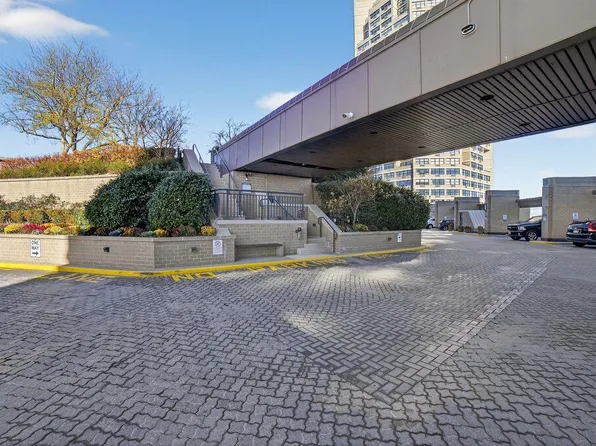 7002 Blvd East image 31 of 35