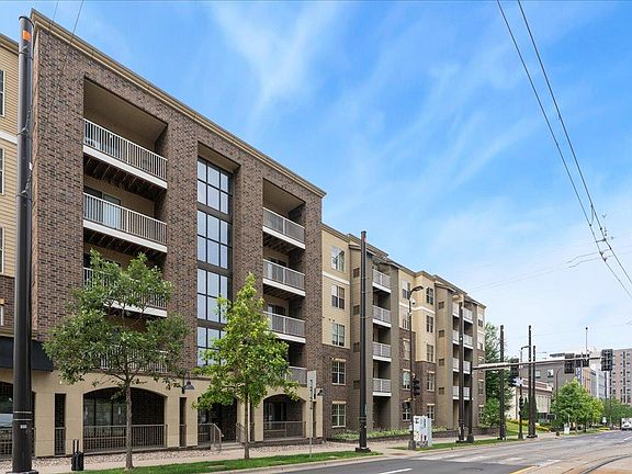 2nd image of 2900 University Ave SE APT 503