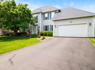 3465 Holly Ln N, Plymouth, MN 55447