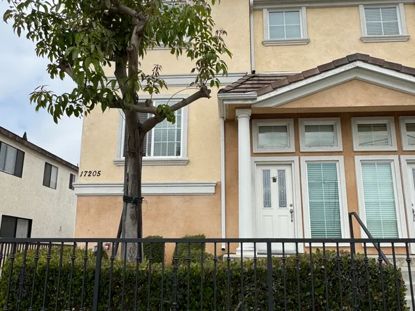 17205 S Dalton Ave, Gardena, CA 90247