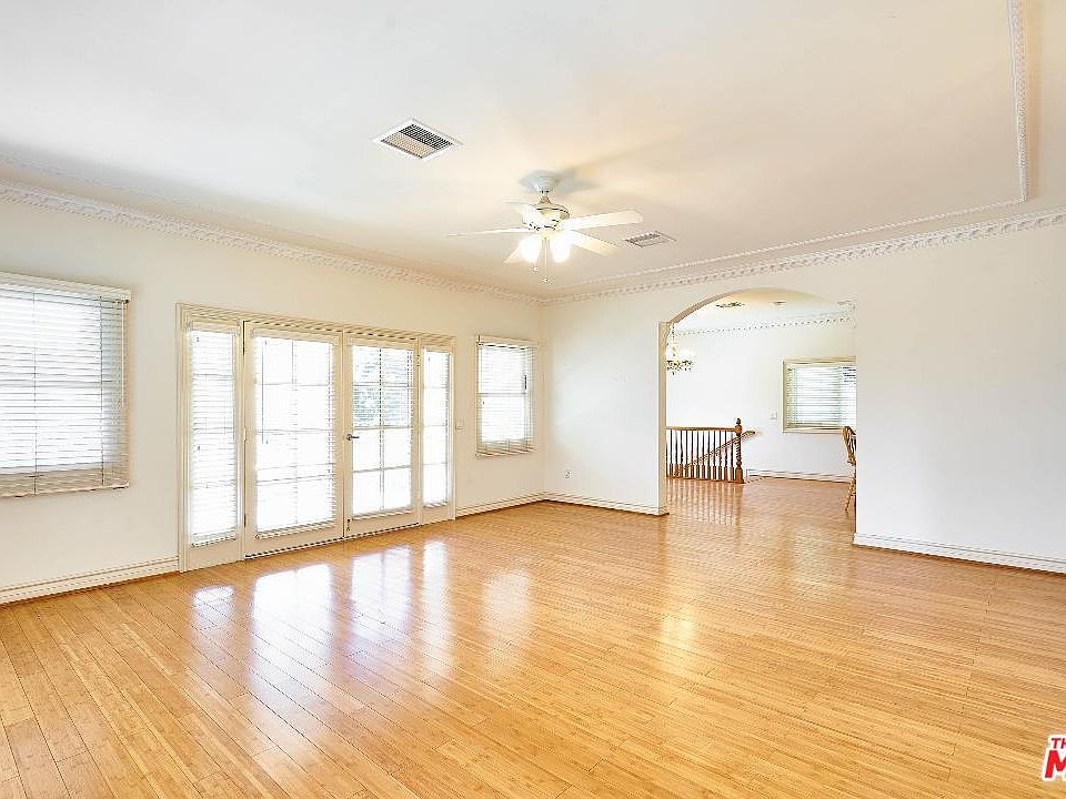 1st image of 325 S Arden Blvd