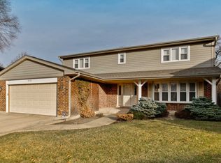 2731 Maynard Ct, Glenview, IL 60025