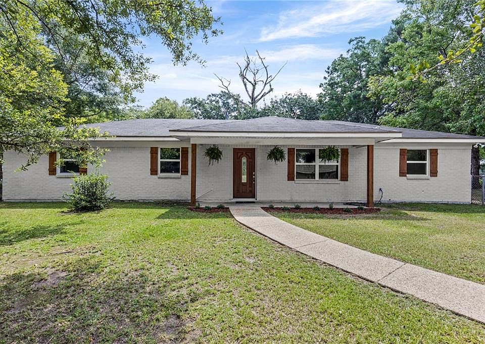 1st image of 5726 Apache Dr