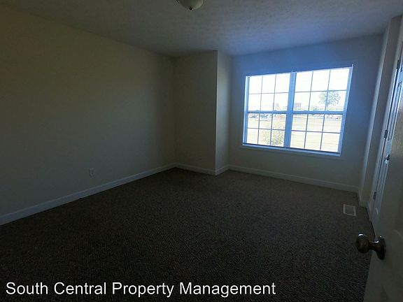 4th image of 125 Bonaire Ave APT 1