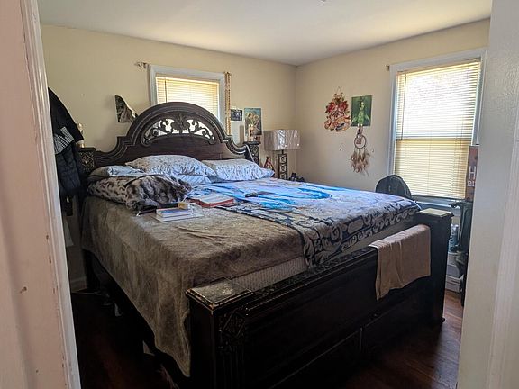 4th image of 54 Clinton Avenue