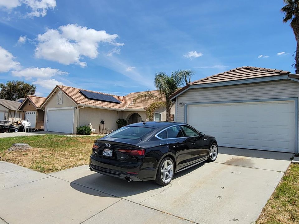 1st image of 966 Dahlia Ct