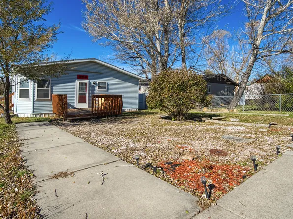 908 Richards Ave, Gillette, WY 82716