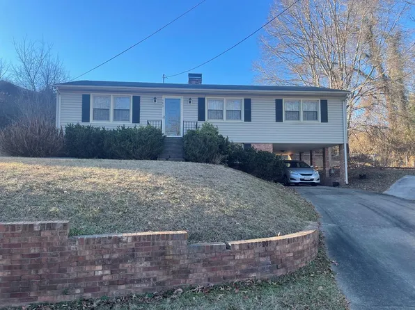 123 Grandin Ct, Danville, VA 24541
