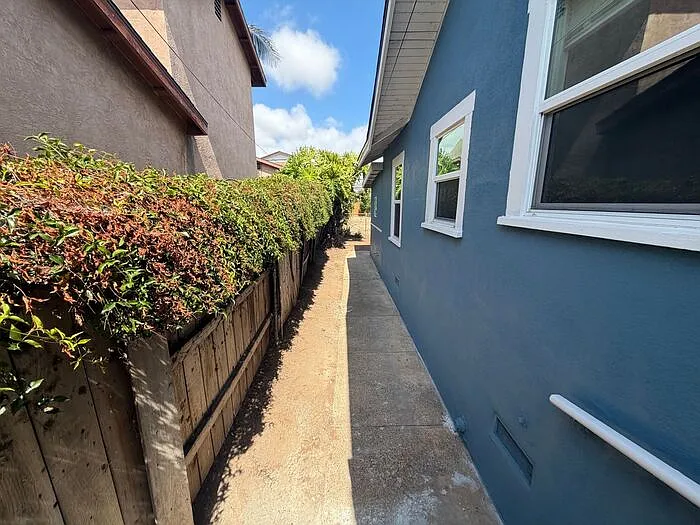 1177 Florence St — Photo 13