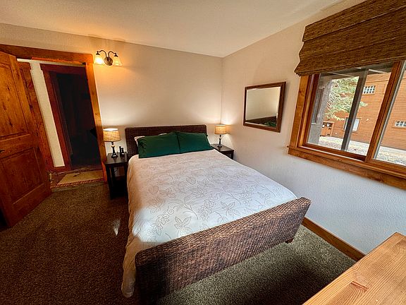 Bedroom #1 - downstairs, Queen Bed and Closet