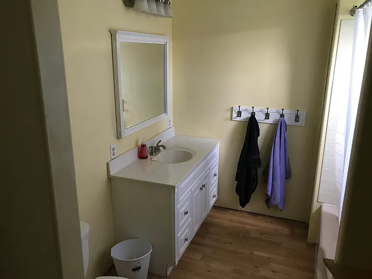 185 N Robinson St — Photo 13