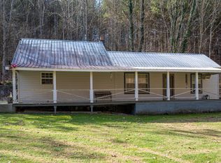 120 Hawknest Dr, Pennington Gap, VA 24277