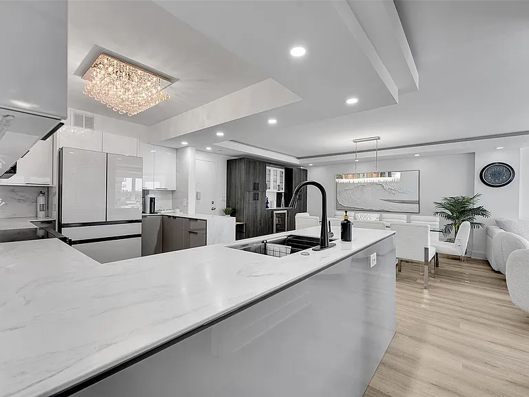 405 N Ocean Blvd #306 — Photo 9