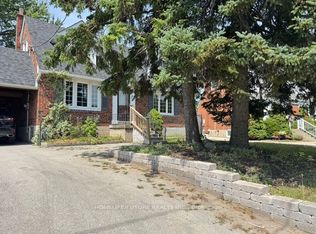 96 Bevdale Rd, Toronto, ON M2R 1L7