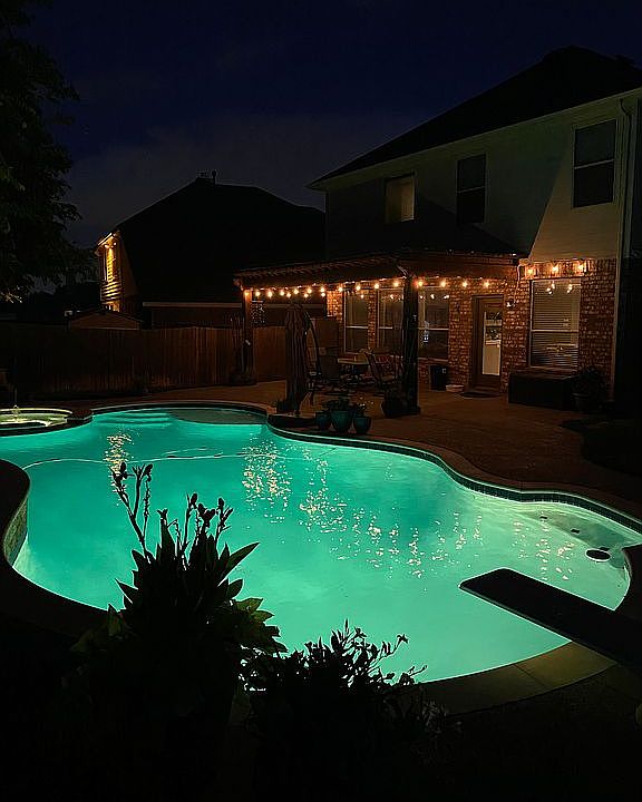 1st image of 5013 Carrotwood Dr