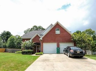 2112 Reagan Dr, Tupelo, MS 38801