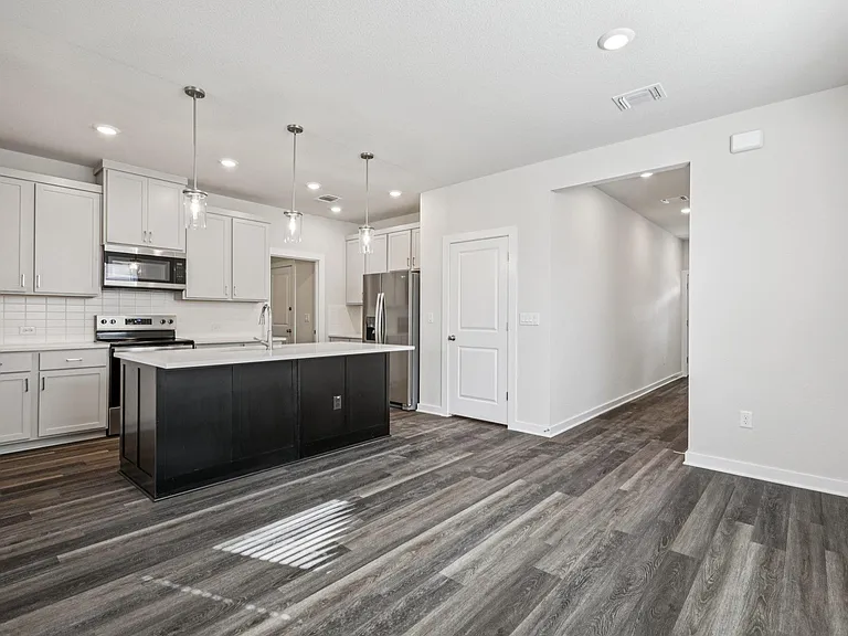 2337 Moon Tower Trl — Photo 7