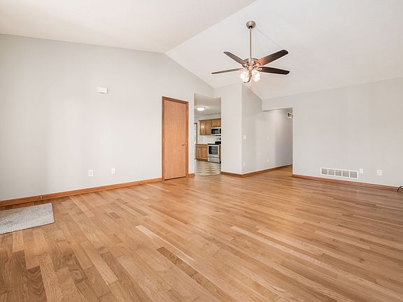 2nd image of 532 Radcliff Dr