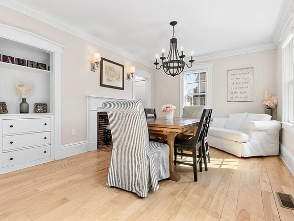 4th image of 251 Merrimac St #1
