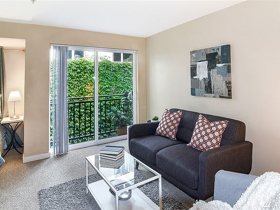 4th image of 108 5th Ave S Unit 614