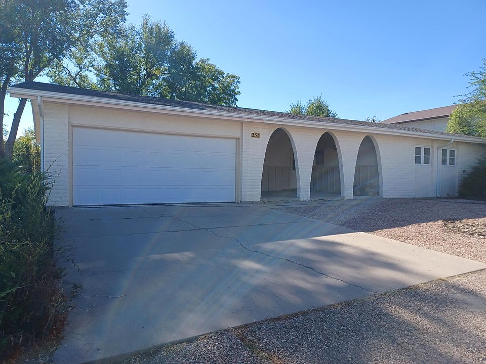 1st image of 253 S Dacona Dr