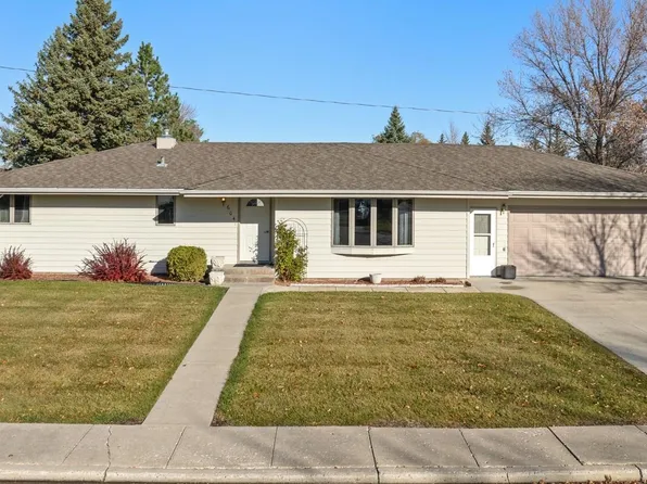 604 W Pine Cir, Bottineau, ND 58318