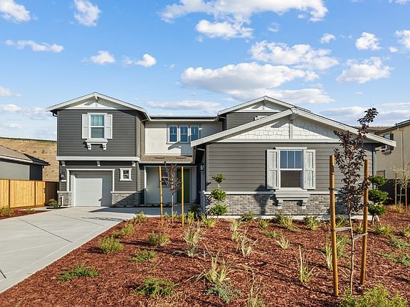 Street view of the house, front view