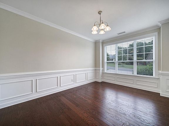 4th image of 2114 Clarion Dr