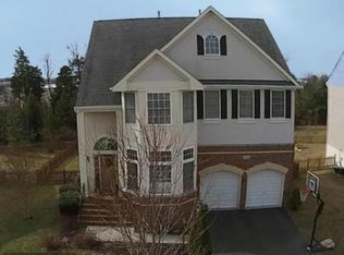 1225 Tennessee Dr NE, Leesburg, VA 20176