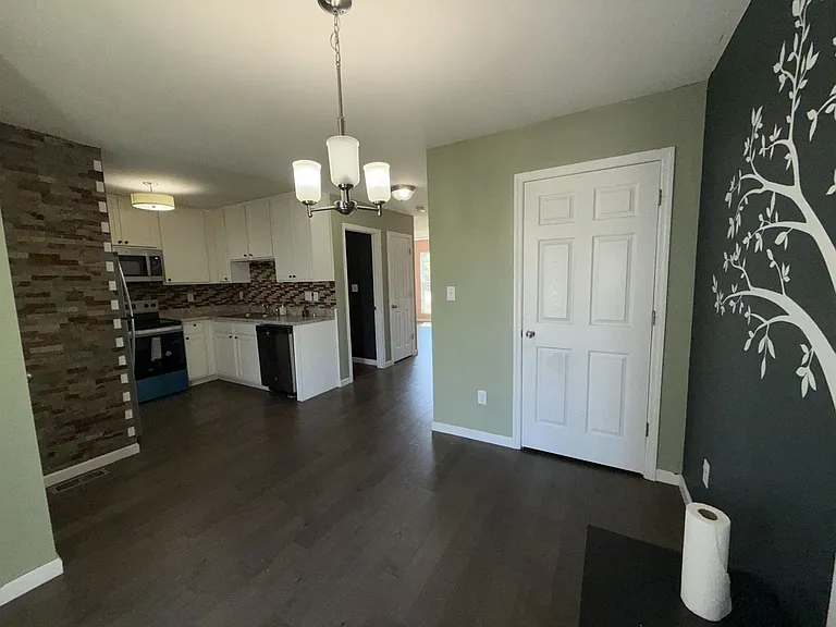 1835 Basston Dr — Photo 8