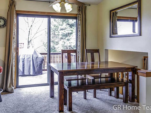 5th image of 5997 Brookfarm Dr SE