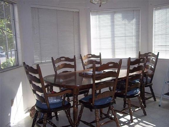 3rd image of 4482 W Yale Ave