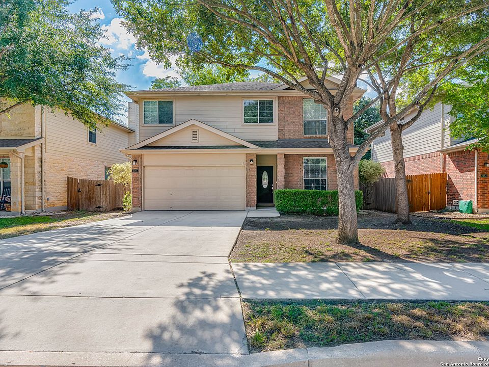 1st image of 2656 GALLANT FOX DR