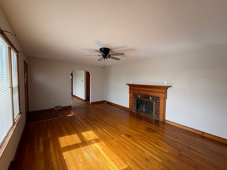 5231 John Marshall Hwy — Photo 11
