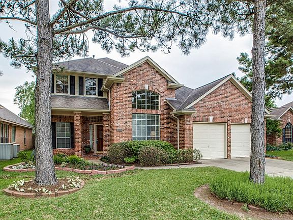 2nd image of 15435 Clear Valley Dr