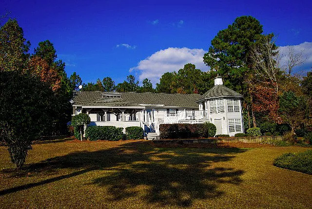114 Lands Ct photo 1