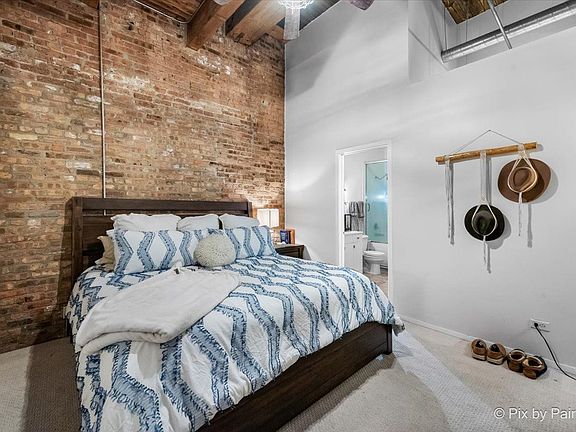 4th image of 1525 S Michigan Ave APT 104