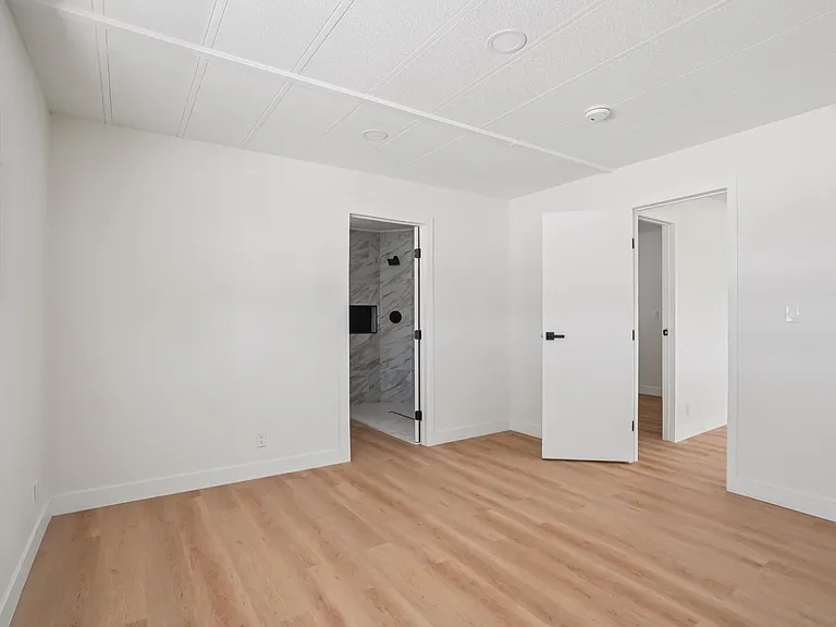 33423 Barcelona Dr — Photo 26