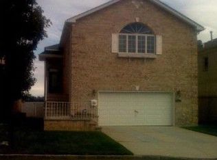 15099 Powells Cove Blvd, Whitestone, NY