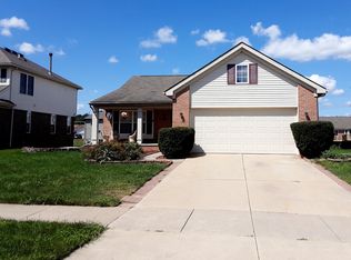13310 Barnwell Dr #79, Belleville, MI 48111