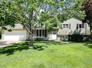 7483 Isleton Ave S, Cottage Grove, MN 55016