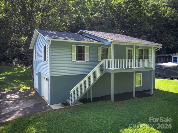 763 Bee Tree Rd, Swannanoa, NC 28778