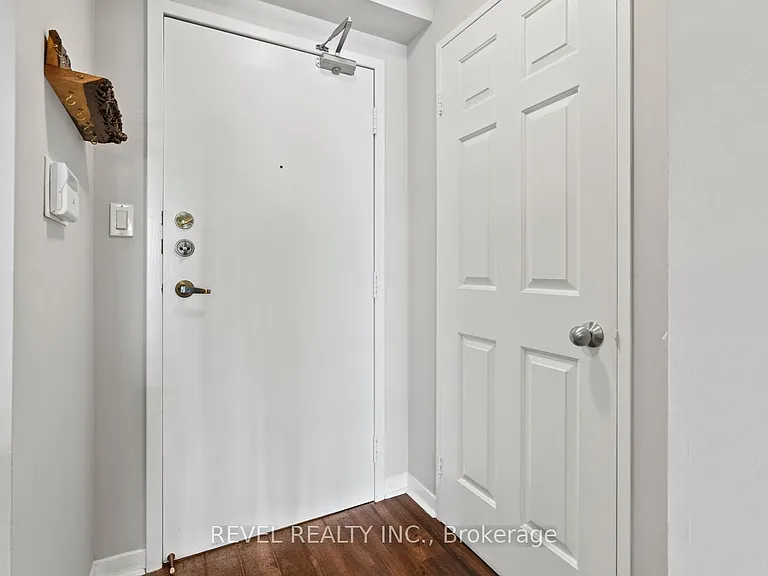 20 Southport St #302 — Photo 30
