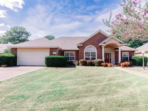 121 Brookside Cir, Clinton, MS 39056