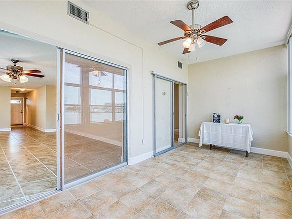 4th image of 5940 30TH AVENUE S #115
