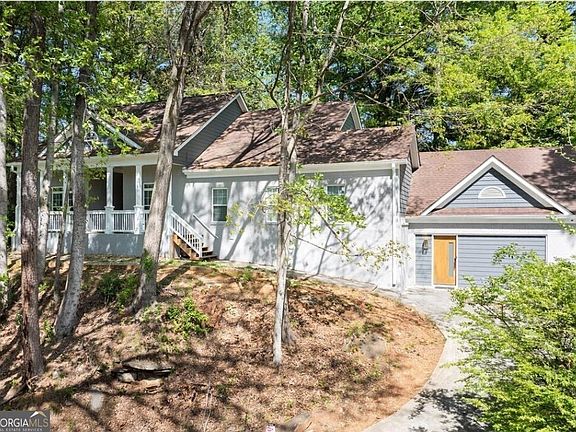 2nd image of 2196 Fleetwood Ct SW