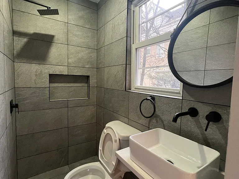 924 Clarissa St #1 — Photo 10