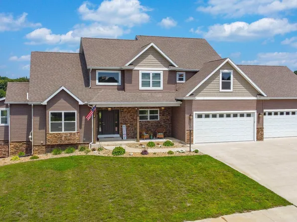 550 Essex Dr, Warsaw, IN 46582