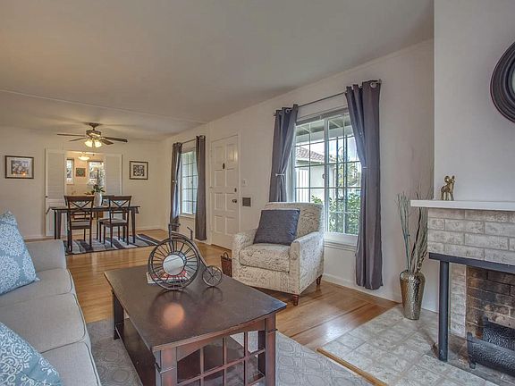 5th image of 2426 Cory Ave